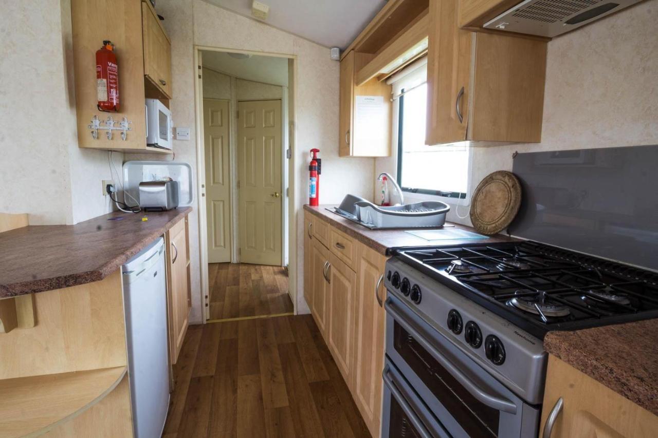 6 Berth Caravan For Hire, Minutes From A Stunning Beach In Norfolk! Ref 21036F Heacham Exterior photo