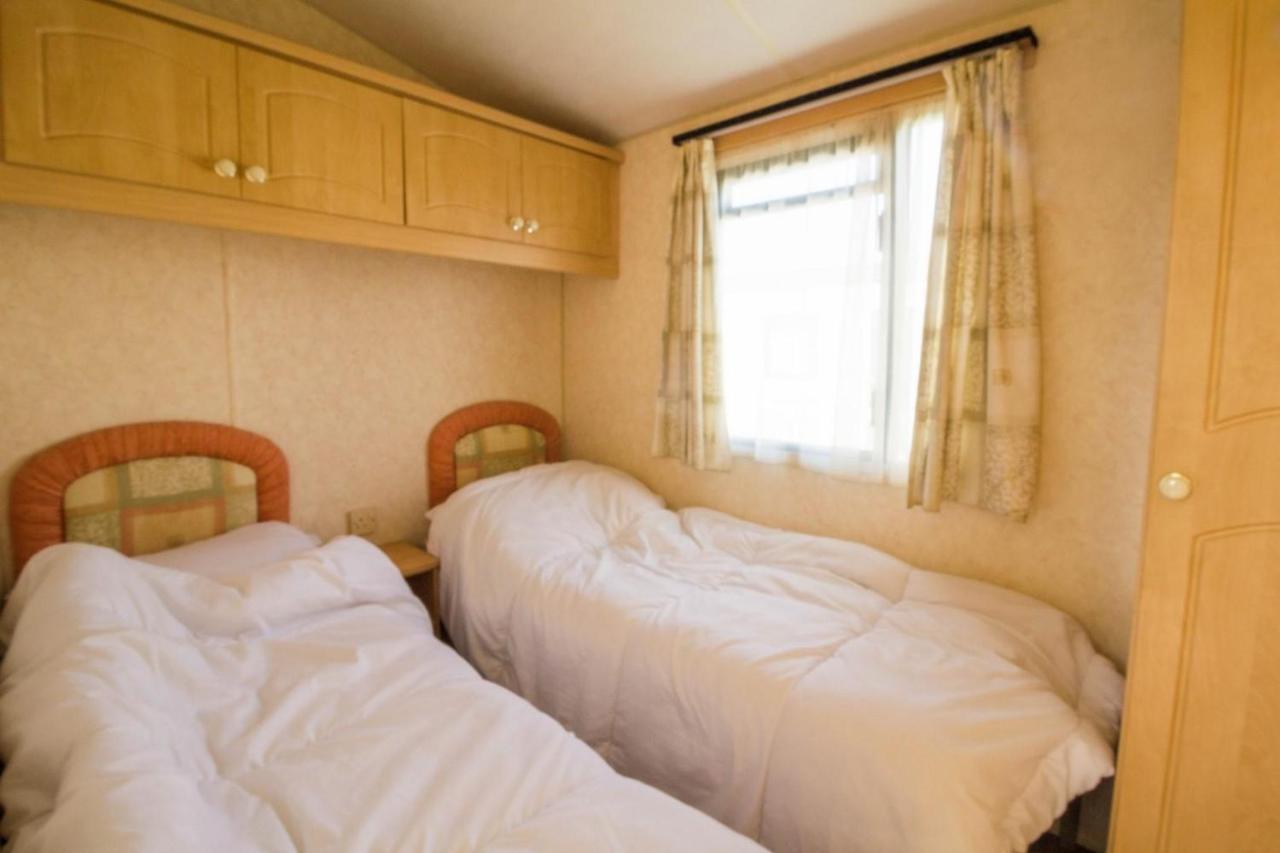 6 Berth Caravan For Hire, Minutes From A Stunning Beach In Norfolk! Ref 21036F Heacham Exterior photo